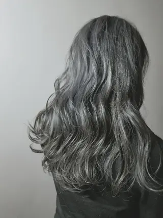 セミロング Ash 店長　山下達也のヘアスタイル