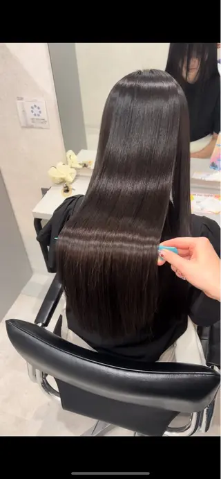 ロング まとまるツヤ髪カット ┆たんげ なるみのヘアスタイル