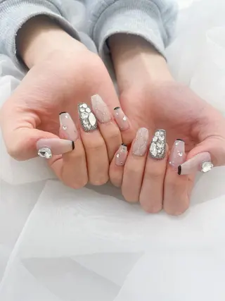 ネイル 五十嵐 美智のネイルデザイン