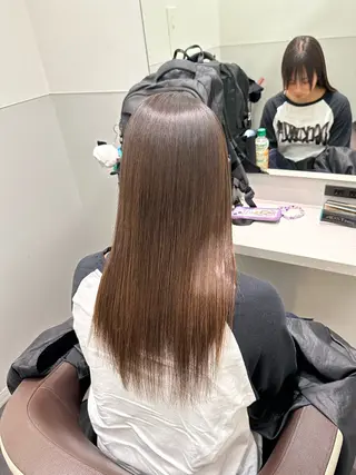 セミロング Wisteria所属・美髪特化✨ 伊織✨縮毛矯正✨のヘアスタイル