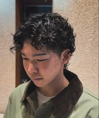 ショート パーマ ハイトーン/デザイン 新宿👩‍🦳戸羽のヘアスタイル