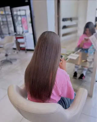 ロング カラー アンフェリール原島店 ﾌｪﾙﾅﾝﾀﾞのヘアスタイル
