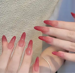 ネイル R nailsalon所属・Rネルサイン よ よのネイルデザイン