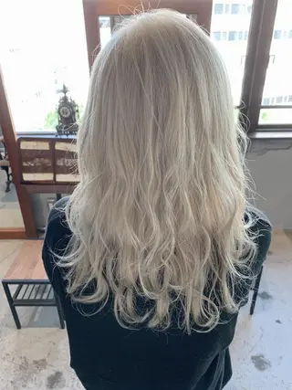 セミロング カラー 代表 中島貴志のヘアスタイル