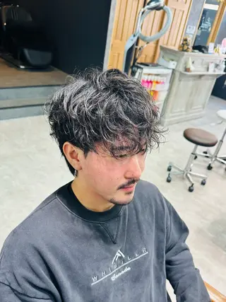 パーマ メンズ 井川 哲也のヘアスタイル