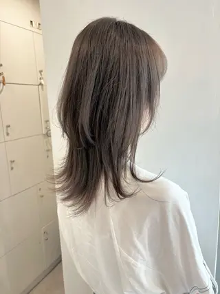 ミディアム カラー 細野 菜月のヘアスタイル