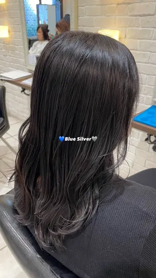 カラー 🩵RIKO🩵 透明感カラー🫧のヘアスタイル