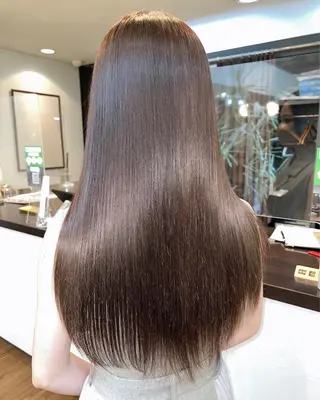 ロング カラー ANKH CROSS 新宿店所属・色ムラ修正の神様 新宿ハイトーンかすみのヘアスタイル