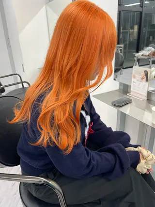 セミロング カラー TATSU ミルクティーベージュのヘアスタイル