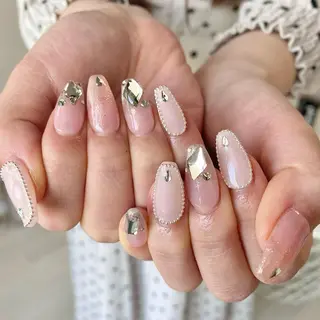ネイル Blomeel Nailのネイルデザイン