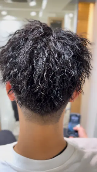 パーマ メンズ 心斎橋バレイヤージュ 小林勝貴のヘアスタイル