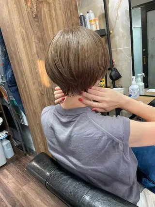 ショート カラー Lull (シェアサロンReco VIProom)所属・Lull1人美容室 バレイヤージュのヘアスタイル