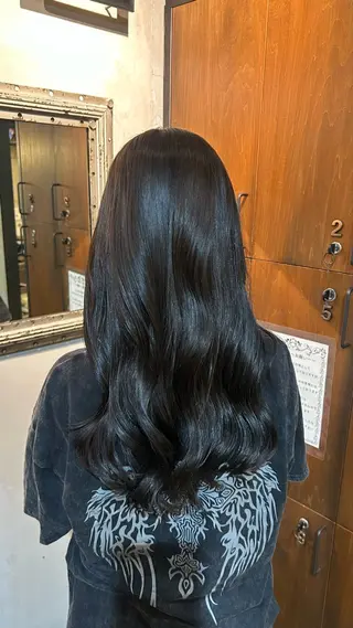 ロング ブリーチ無しWカラー mana🎀🤍のヘアスタイル