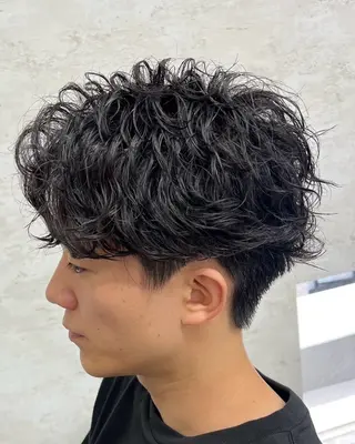 メンズ 遠藤 健登のヘアスタイル