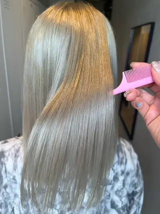 ばんちなつ / ボブ/透明感カラーのヘアスタイル