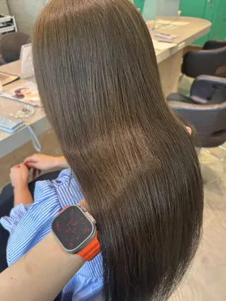 セミロング ぷる艶カラー🌈 艶髪矯正✨遠藤龍雅のヘアスタイル