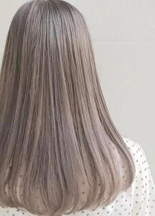 ロング カラー ニシキオリ ユウキのヘアスタイル
