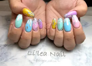 ネイル Li'leaNail AINAのネイルデザイン
