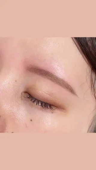 アイブロウ 坂田 りおのマツエク・マツパデザイン