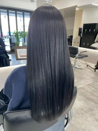 ロング カラー KANGOLSALON 富山セントラル所属・松井 亜美のヘアスタイル