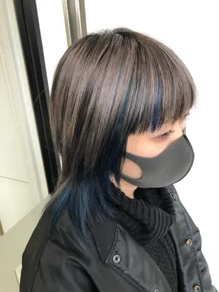 セミロング カラー 渕向 克海のヘアスタイル