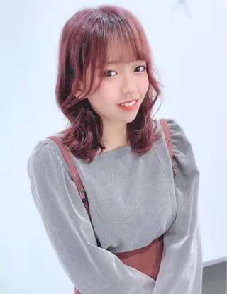 ミディアム カラー 柿本拓【全席完全個室 ログネオン】のヘアスタイル