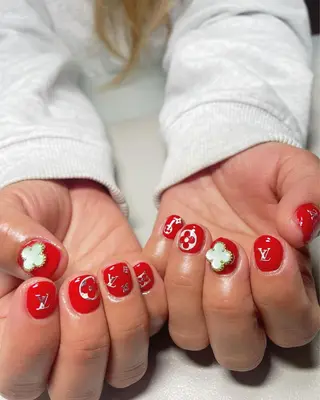 ネイル 加瀬 アンジェリーのネイルデザイン