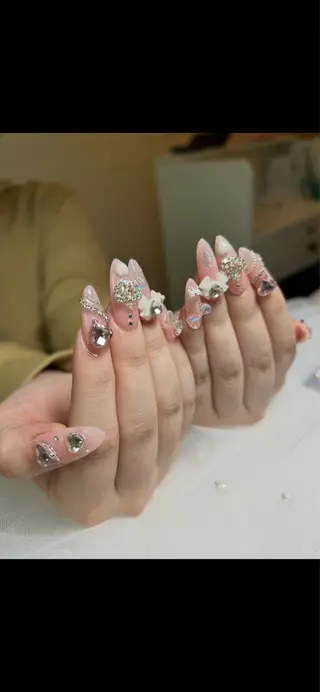 ネイル 桜ネイルサロン所属・リン リンのネイルデザイン