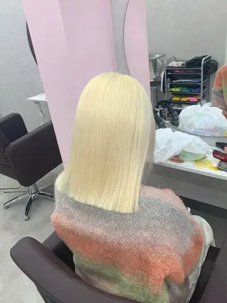 ミディアム カラー ハイトーン・ブリーチ ムラ修正 八須 錬のヘアスタイル