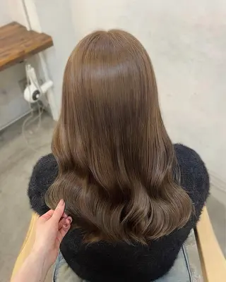 セミロング カラー ヘアアレンジ hazuki🐈‍⬛ 透明感カラーのヘアスタイル