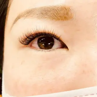 マツエク・マツパ private salon moco所属・まつ毛&ワックス脱毛 tomoの眉毛・アイブロウイメージ