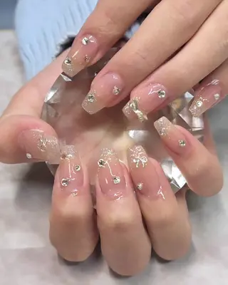 ネイル nailsalon glow sayaのネイルデザイン