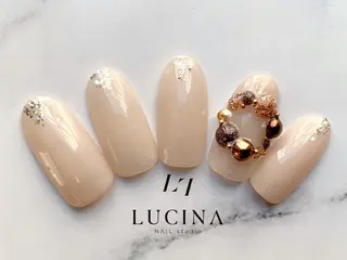 ネイル 新橋 ルキナ スタッフのネイルデザイン