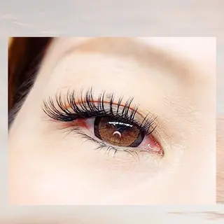 マツエク・マツパ U_la所属・U_la [ウーラ] 片岡の眉毛・アイブロウイメージ