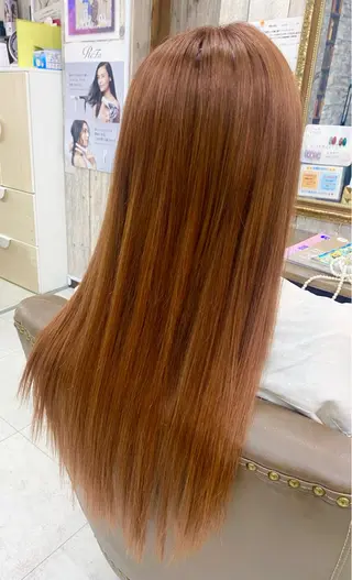 セミロング 土屋朱理/ ハイトーンカラーのヘアスタイル