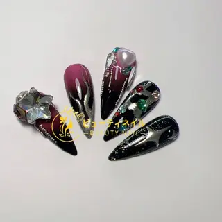 ネイル Moonstone Salon所属・Moonstone Salonのネイルデザイン