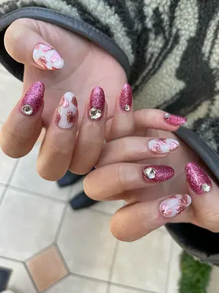 ロング カラー ヘアアレンジ キッズ ネイル マツエク・マツパ アイブロウ 福田 加奈のネイルデザイン