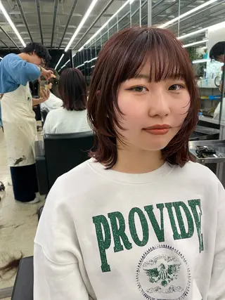 ミディアム カラー 似合わせカット レイヤーボブウルフのヘアスタイル