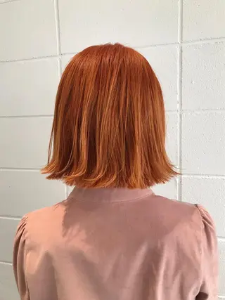 ショート カラー Kro ハイトーン×ブリーチのヘアスタイル