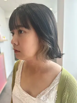 ショート カラー 中山 まどかのヘアスタイル