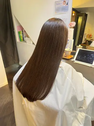 ロング youres  hair  髪質改善トリートメント&ヘッドスパ新宿三丁目店所属・髪質改善 芝井千晶のヘアスタイル