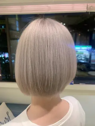 ミディアム 渋谷ハイトーン/ デザインカラー阿部のヘアスタイル