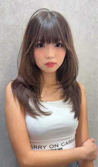 セミロング カラー ケアブリーチ 韓国レイヤーKYONのヘアスタイル