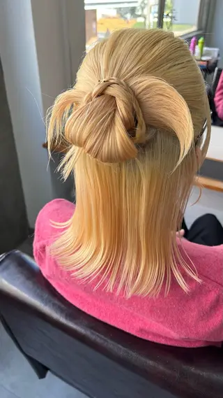 ミディアム ヘアアレンジ 河原 彩心【葛西/西葛西】のヘアスタイル