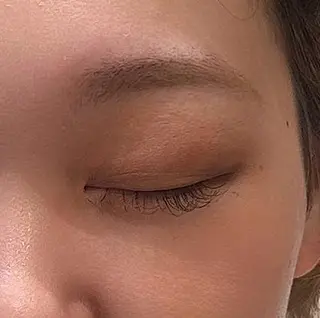 アイブロウ 韓国ヘア/艶カラー/ レイヤー/saraのヘアスタイル