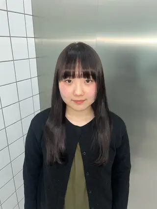 セミロング 石塚 瑛里菜のヘアスタイル