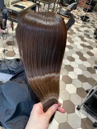 ミディアム 髪質改善、縮毛矯正 酸性縮毛矯正のヘアスタイル