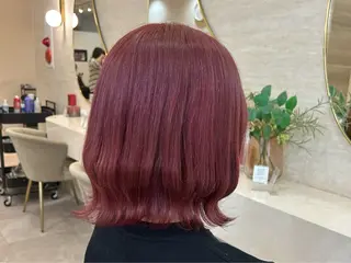 ショート カラー 鈴木 凜音のヘアスタイル