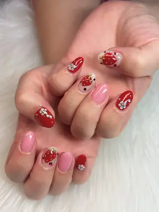 ネイル 💅ネイルハウス🏡 🎀TOMO🎀のネイルデザイン
