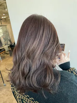 ミディアム カラー 顔まわり/艶カラー スズキサトミのヘアスタイル